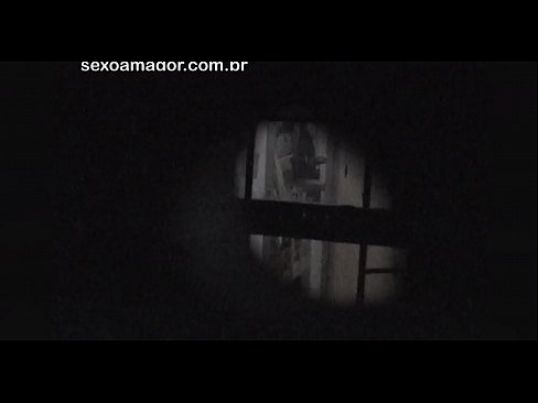 ❤️ Blondie tiġi filmata segretament minn voyeur tal-viċinat moħbi wara briks vojta ❤️❌ Sluts lilna mt.allo-sex.ru